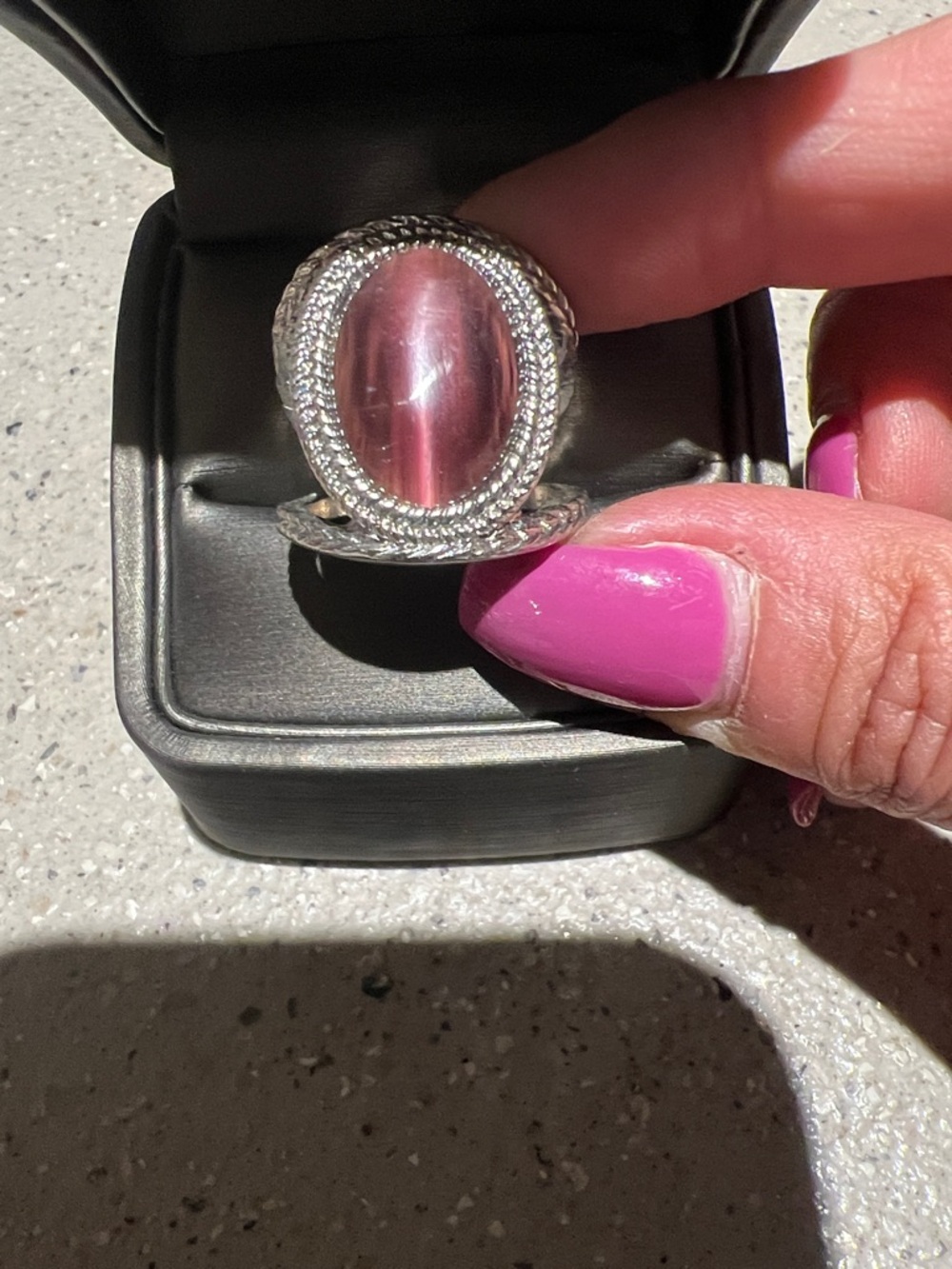 Oval Cat's Eye Statement Ring in Plum - Picture 4 of 4